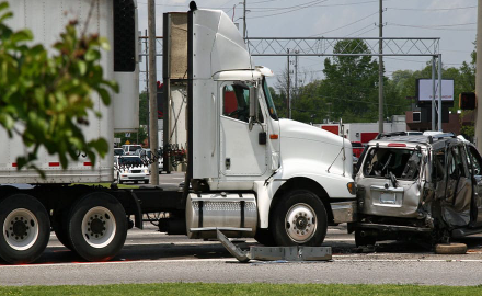 Houston Truck Accidents: What Injury Victims Should Expect Legally